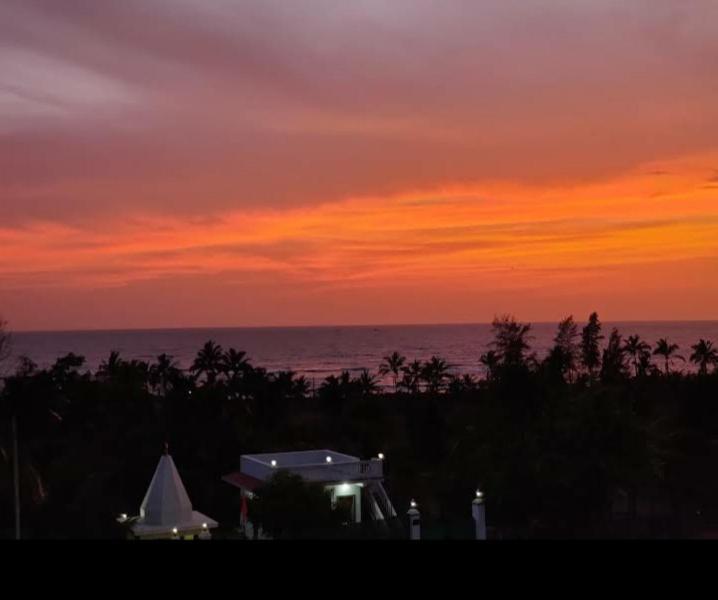 Sunshine Sea View Hotel Alībāg Buitenkant foto
